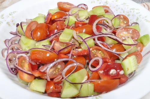 Španělský letní salát  – Snadné recept z Španělsko kuchyně, hotový za Do 30 minut